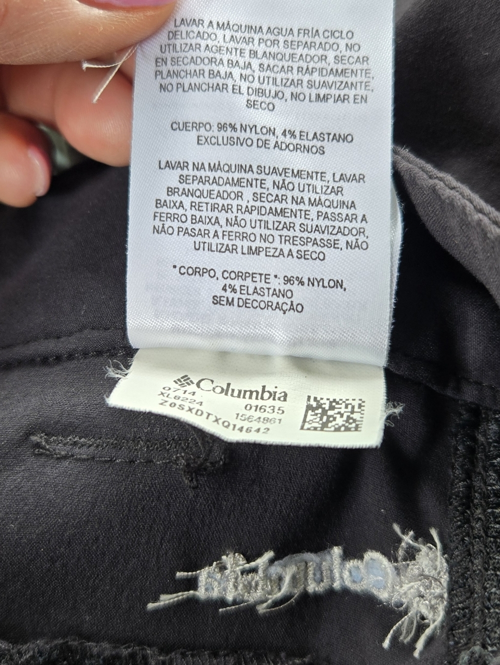 Columbia Omni Shade Black Crop Utility Capris - Picture 11 of 11